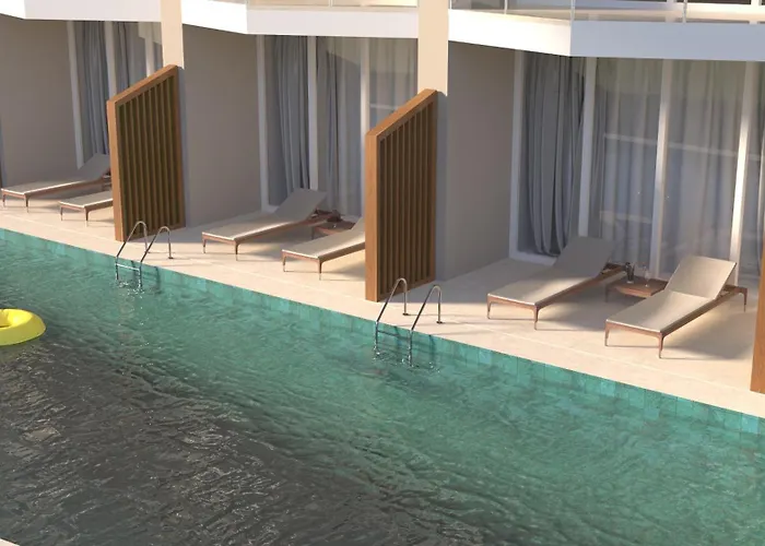 Superior Pool Side Room